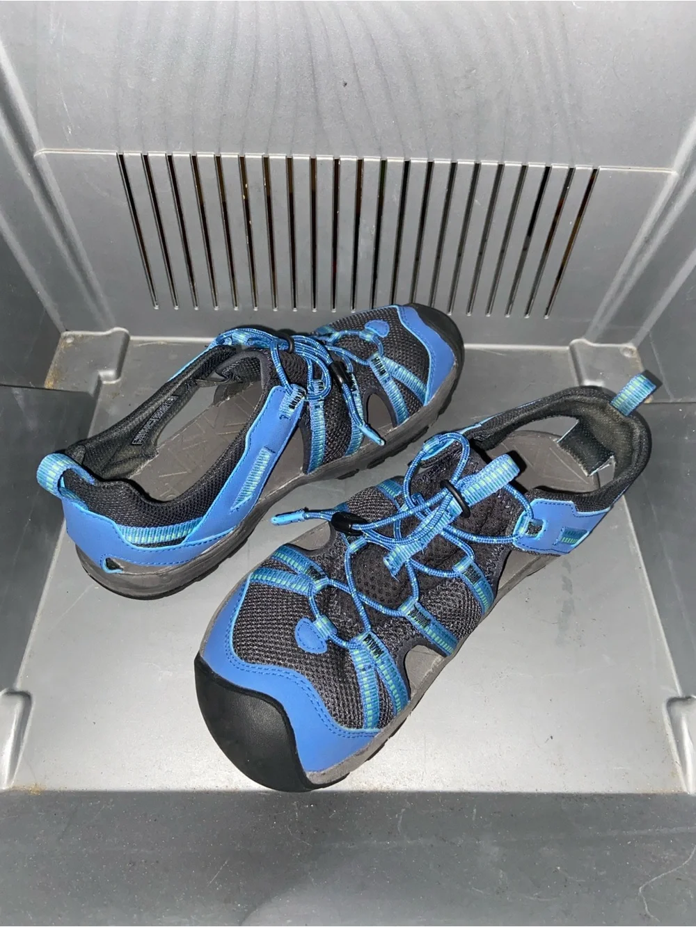 Teva Kids Manatee Water Sandals Closed Toe Hiking Shoes Black Size 4Y US 36 EU